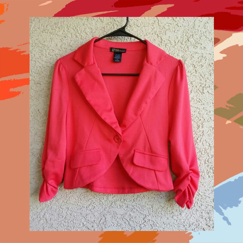 * Stunning Cropped Coral Blazer *